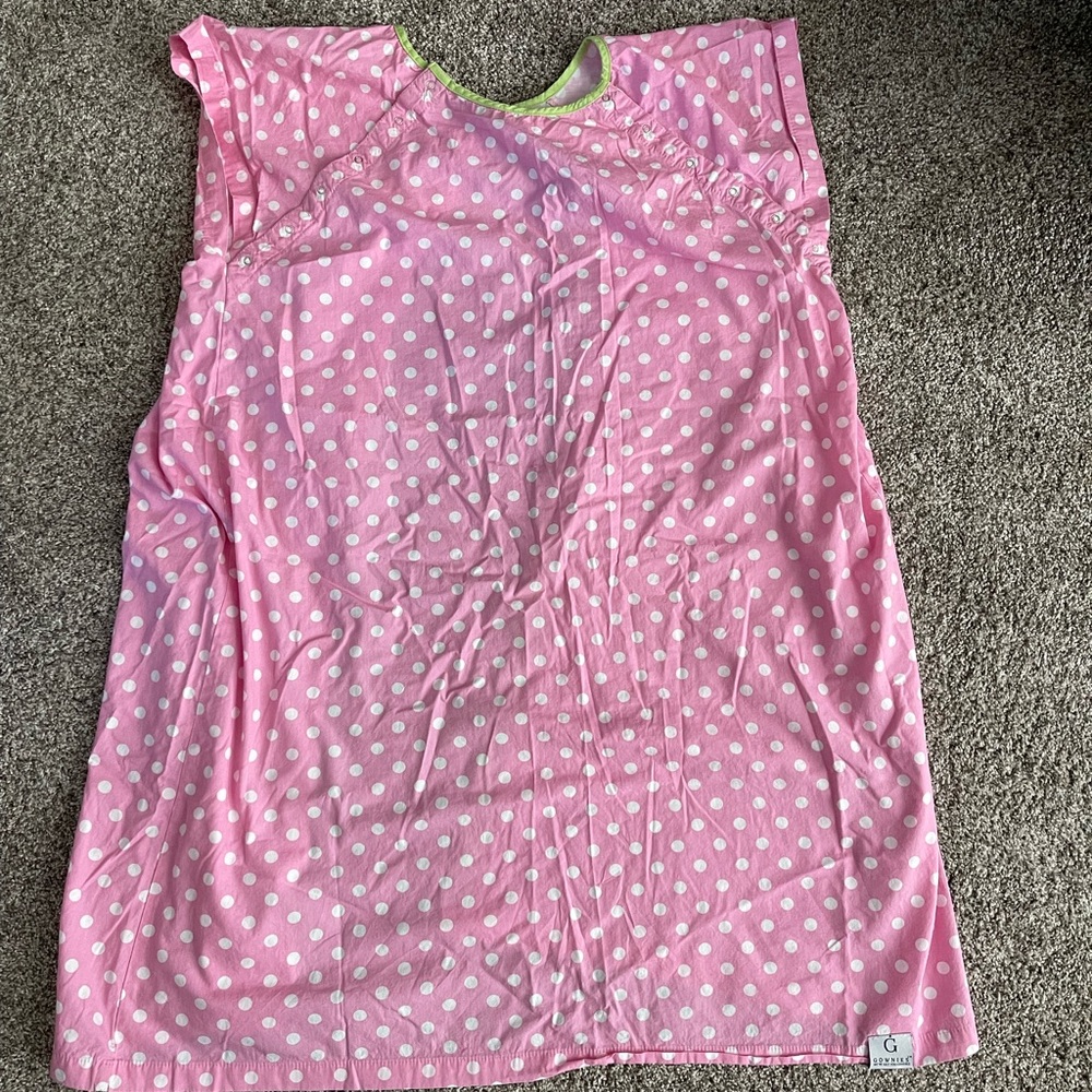 Maternity gown for pre/postdelivery. Socks included